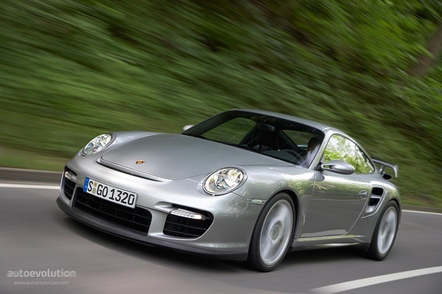 PORSCHE 911 GT2