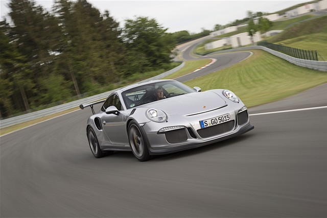 Porsche 911 Gt3 Rs photo 9