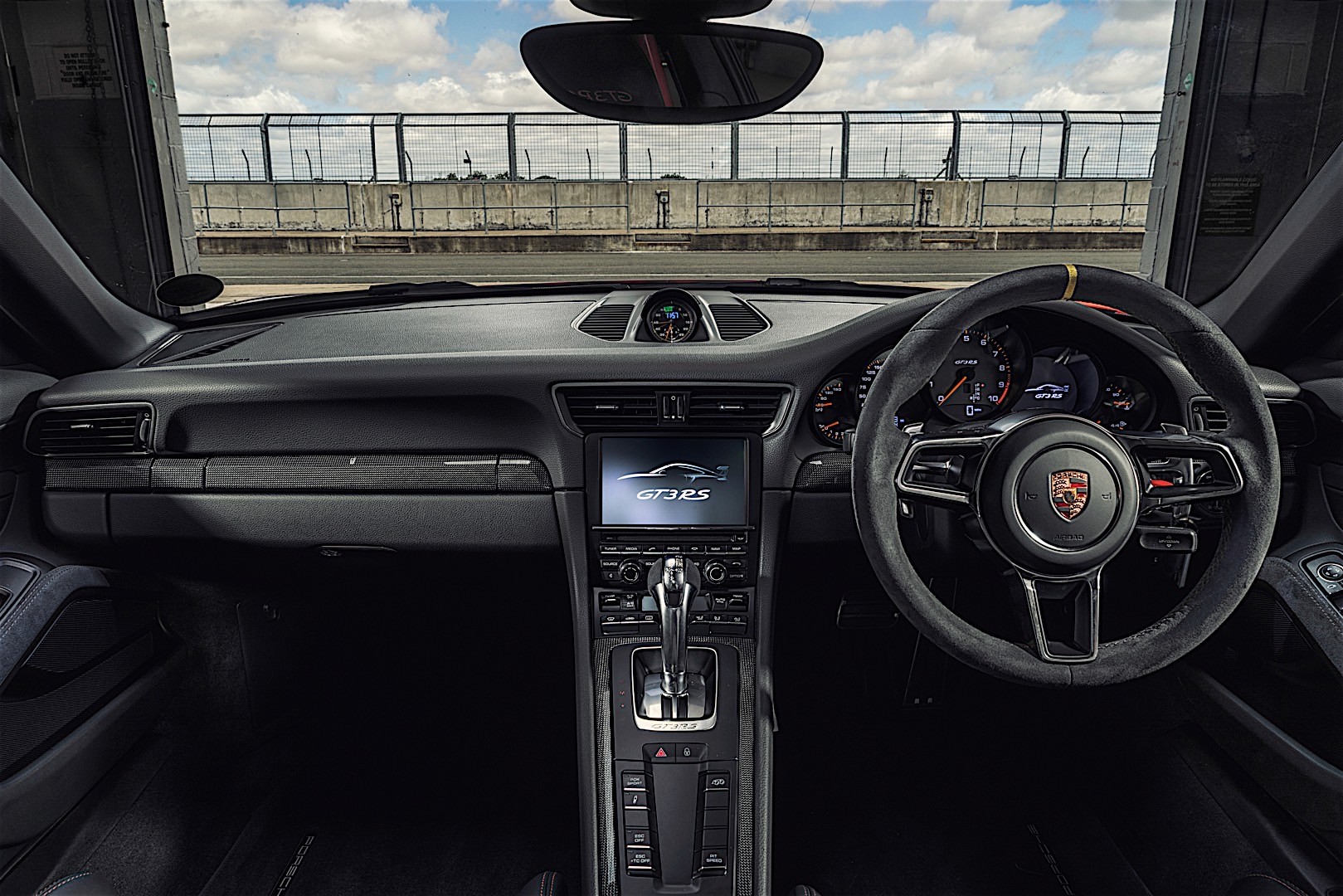 Porsche 911 Gt3 Rs photo 57