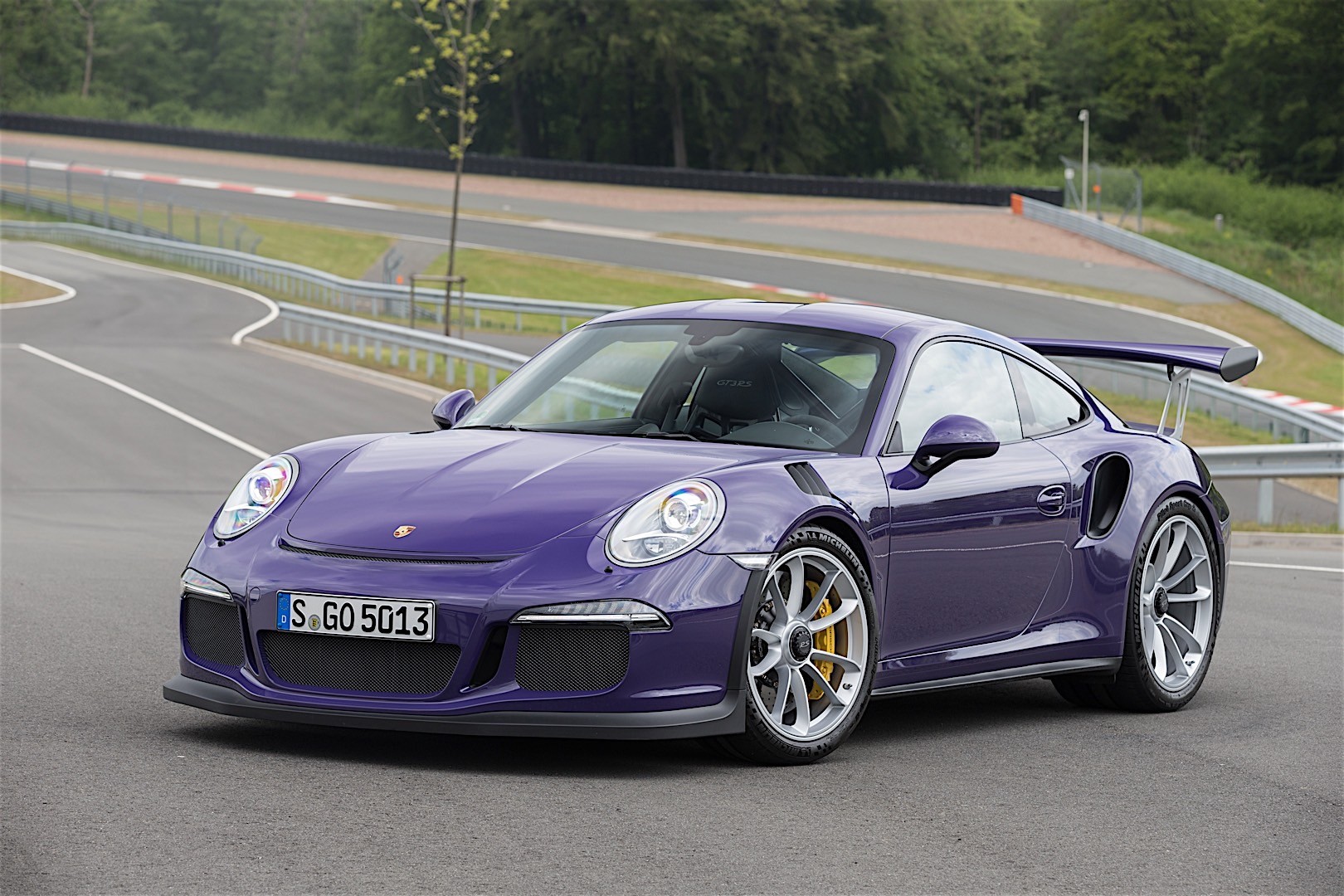 Porsche 911 Gt3 Rs photo 37