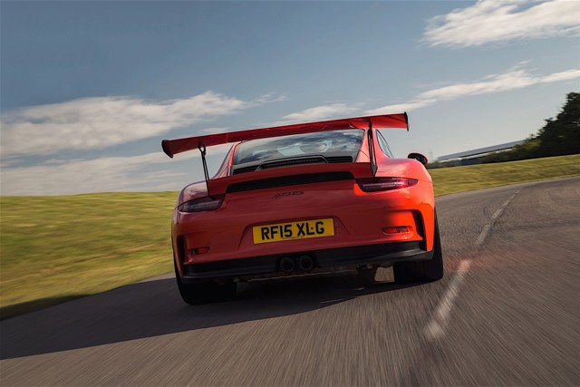 Porsche 911 Gt3 Rs photo 40