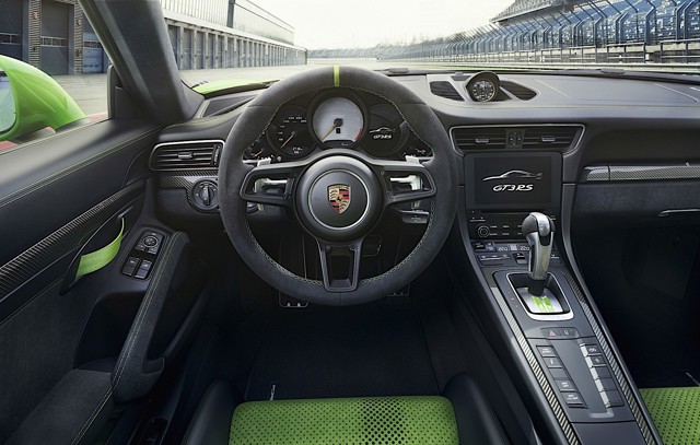 Porsche 911 Gt3 Rs photo 26