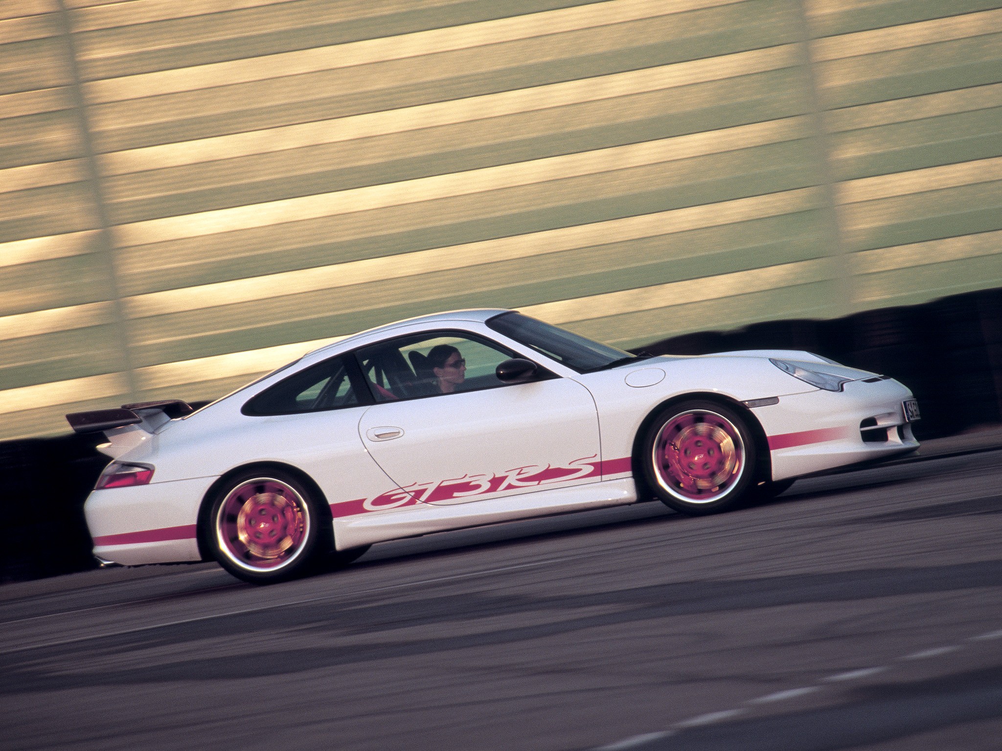 Porsche 911 Gt3 Rs photo 18