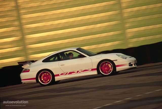 Porsche 911 Gt3 Rs photo 6