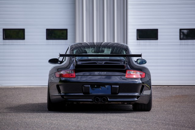 Porsche 911 Gt3 Rs photo 9
