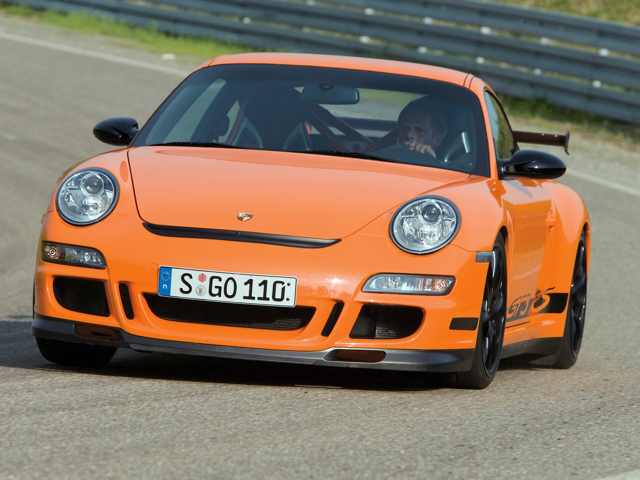 Porsche 911 Gt3 Rs photo 18