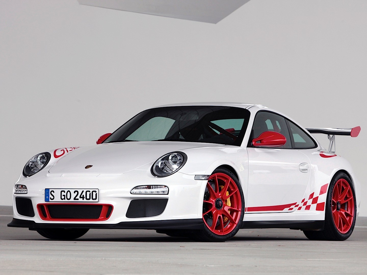 Porsche 911 Gt3 Rs photo 2