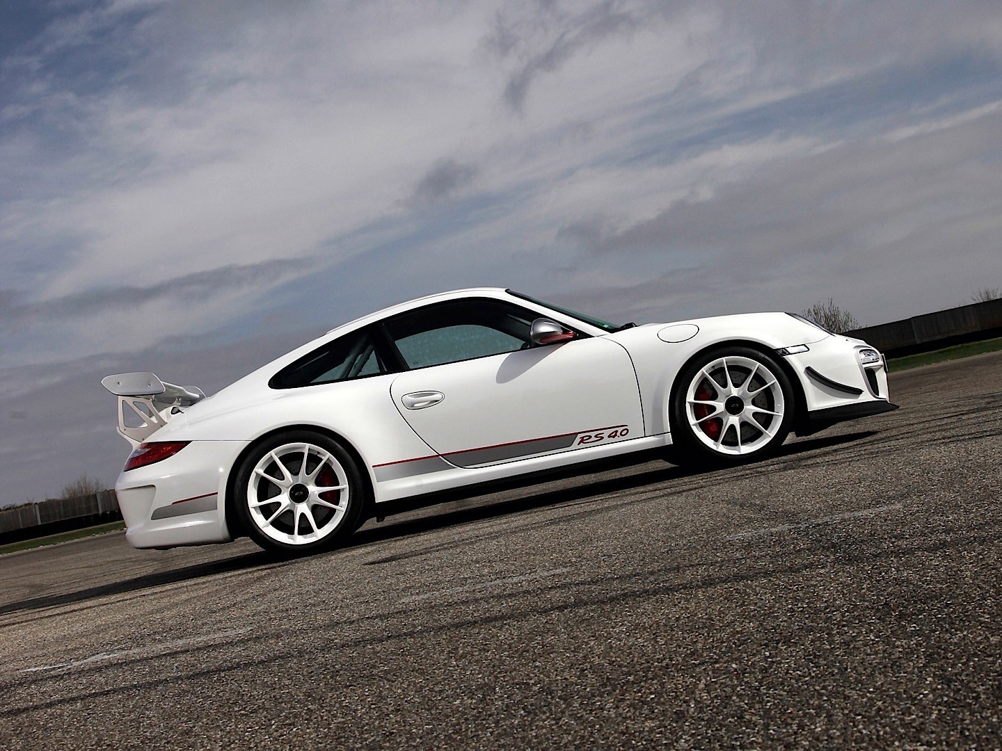 Porsche 911 Gt3 Rs photo 13