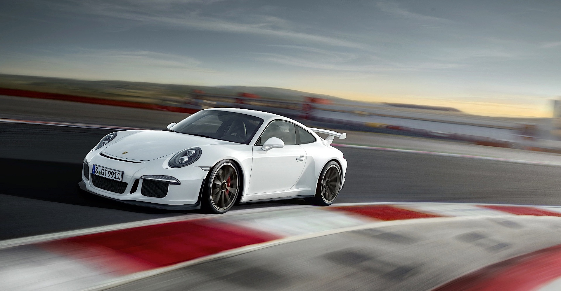 Porsche 911 Gt3 photo 15