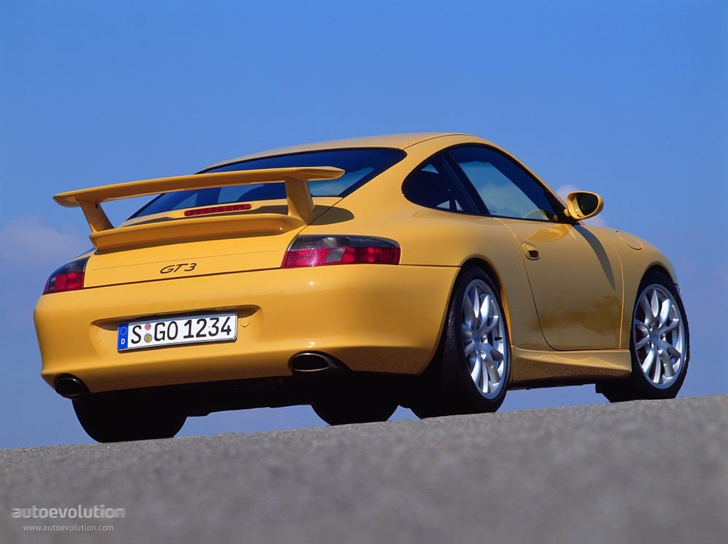 Porsche 911 Gt3 photo 2