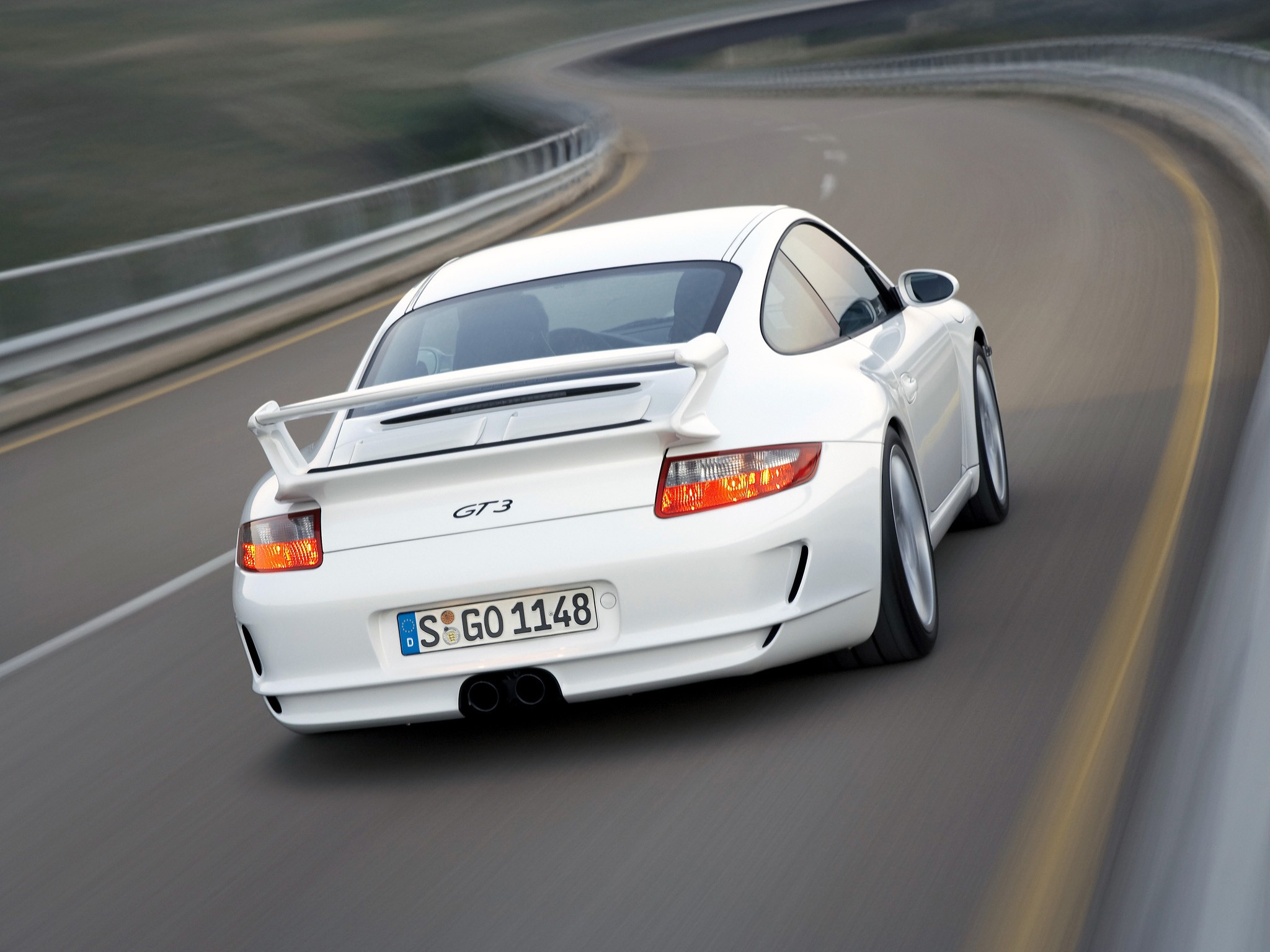 Porsche 911 Gt3 photo 19