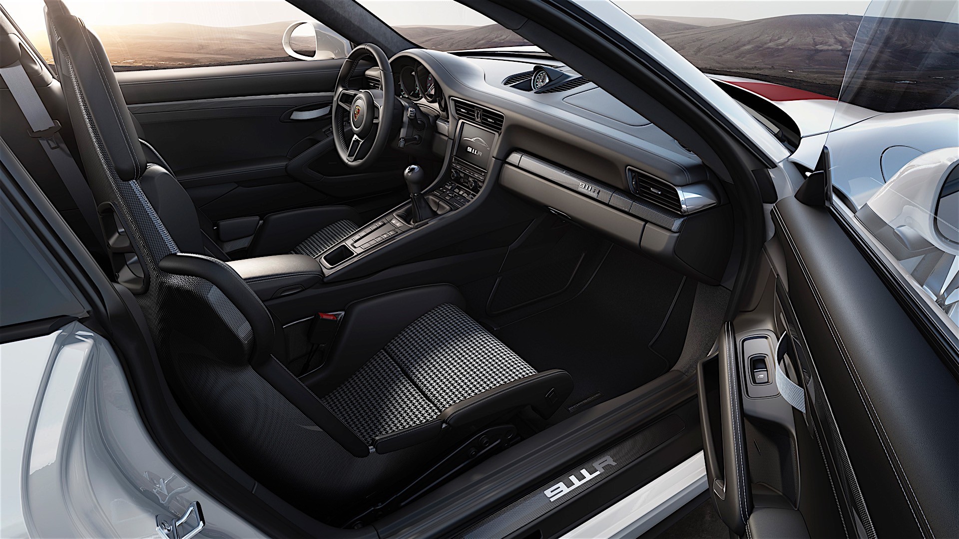 Porsche 911 R photo 35