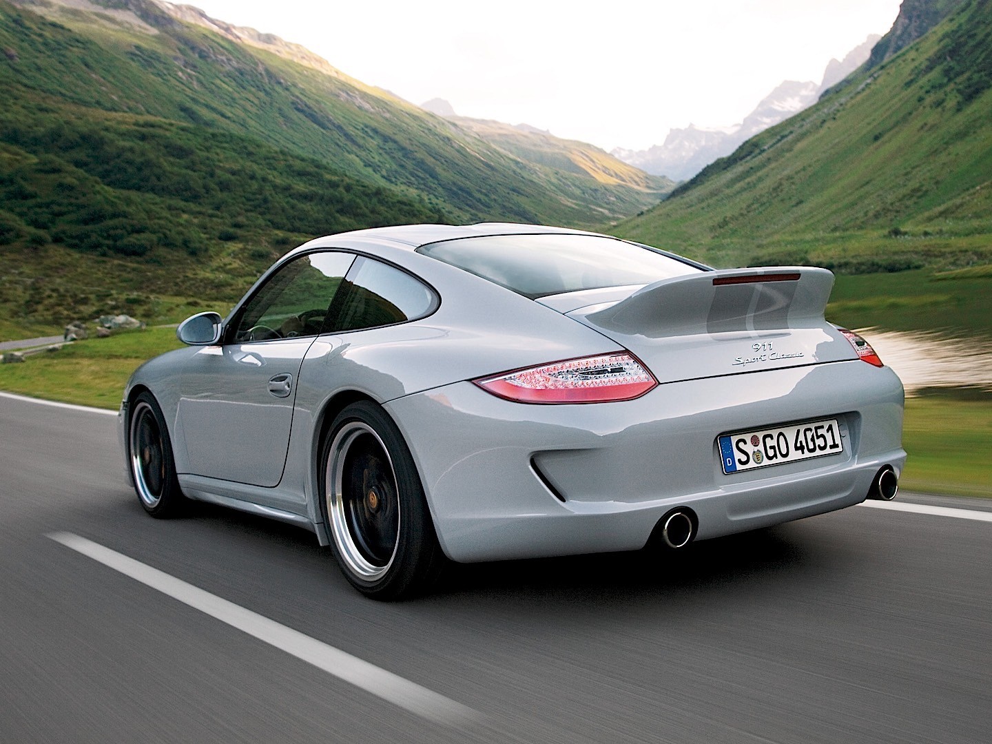 Porsche 911 Sport Classic photo 9