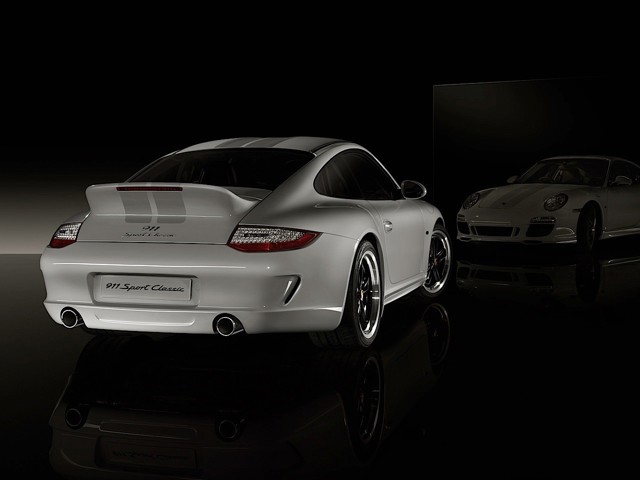 Porsche 911 Sport Classic photo 10