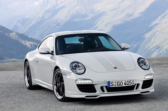 Porsche 911 Sport Classic photo 2