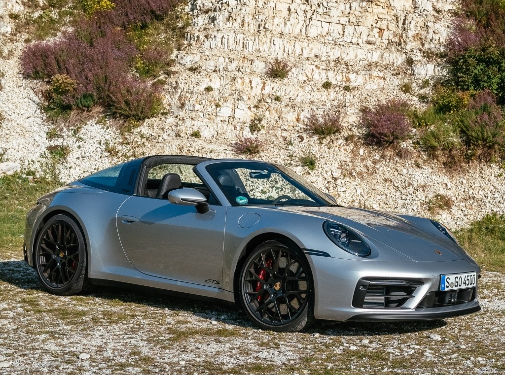 Porsche 911 Targa 4 Gts photo 10