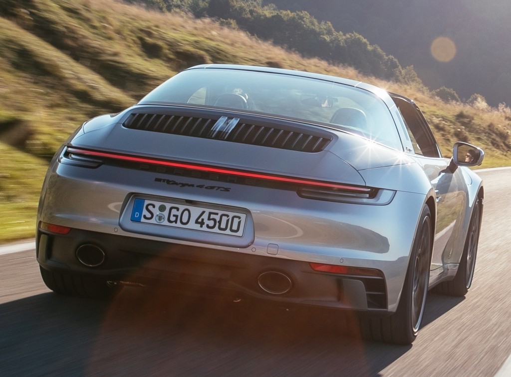 Porsche 911 Targa 4 Gts photo 14