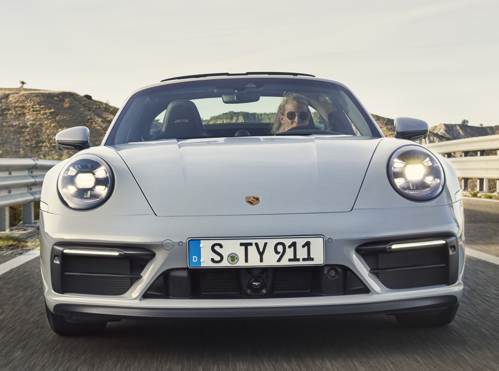 Porsche 911 Targa 4 Gts photo 15