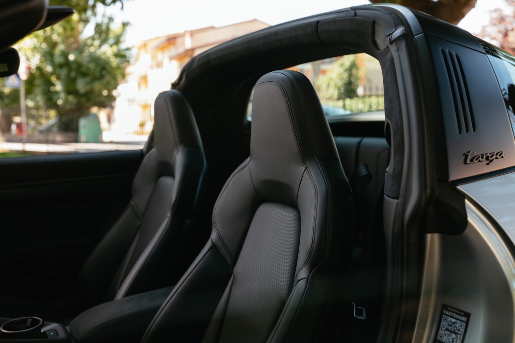 Porsche 911 Targa 4 Gts photo 34