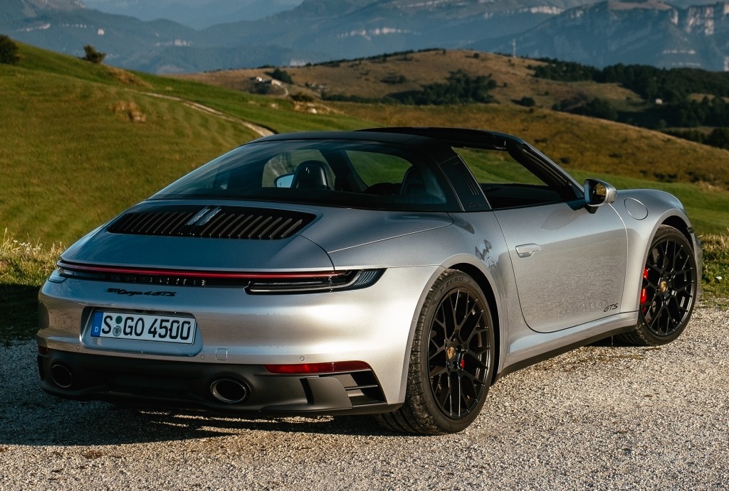 Porsche 911 Targa 4 Gts photo 16
