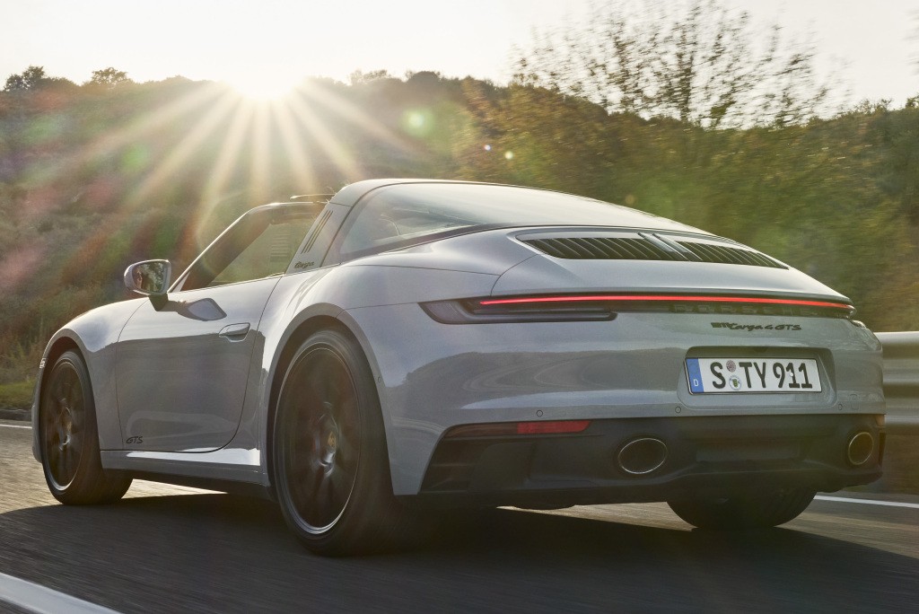 Porsche 911 Targa 4 Gts photo 17