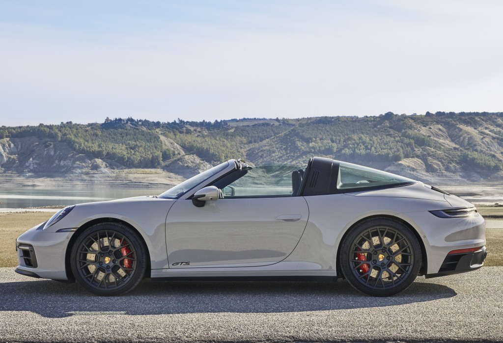 Porsche 911 Targa 4 Gts photo 21