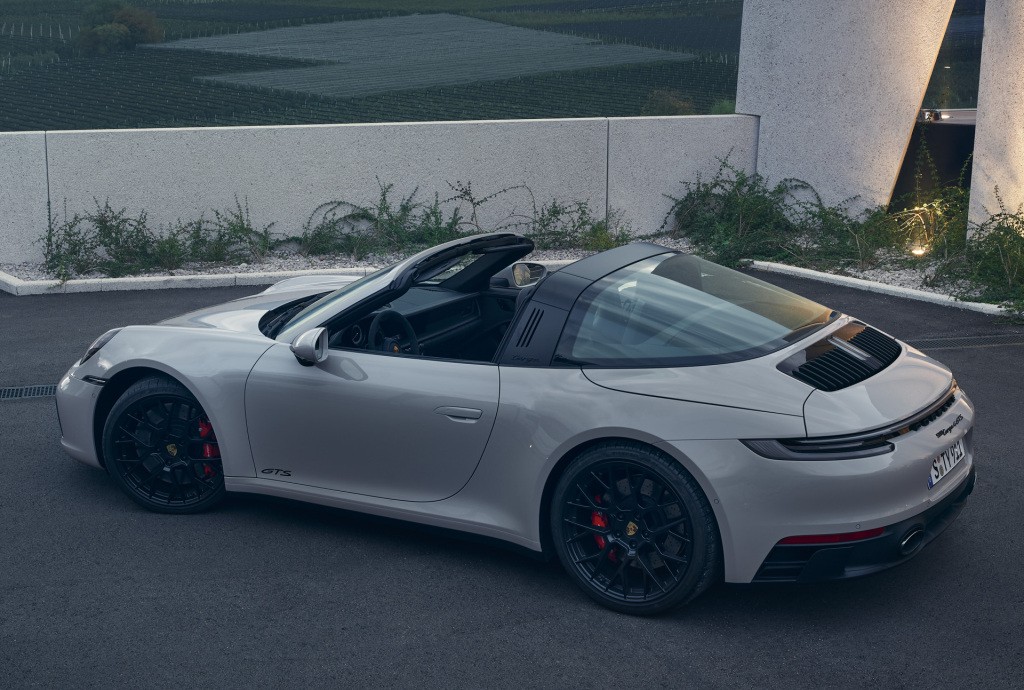 Porsche 911 Targa 4 Gts photo 22