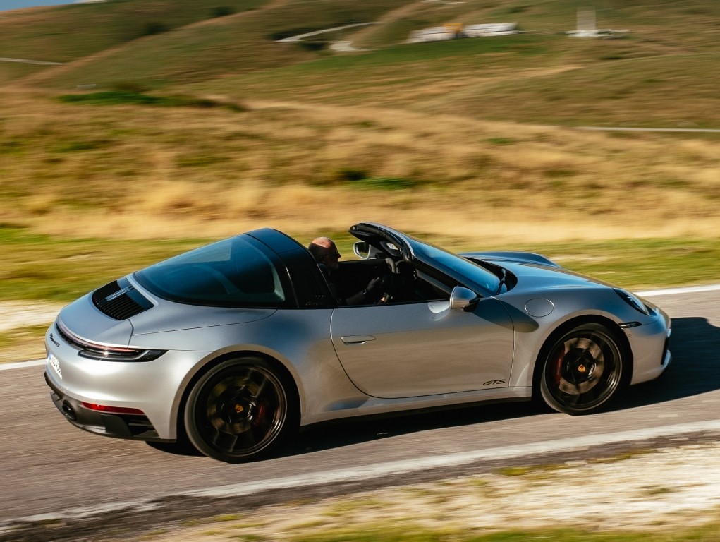 Porsche 911 Targa 4 Gts photo 25