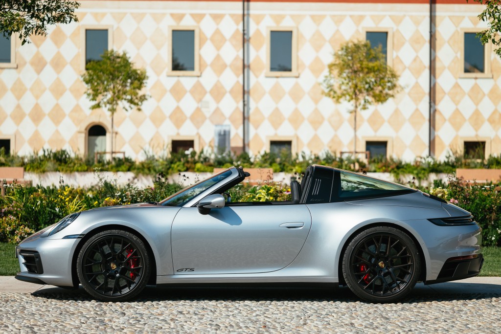 Porsche 911 Targa 4 Gts photo 26