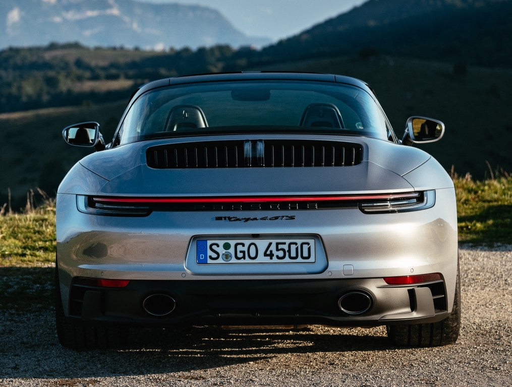 Porsche 911 Targa 4 Gts photo 29
