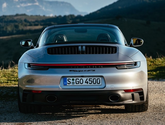 Porsche 911 Targa 4 Gts photo 29