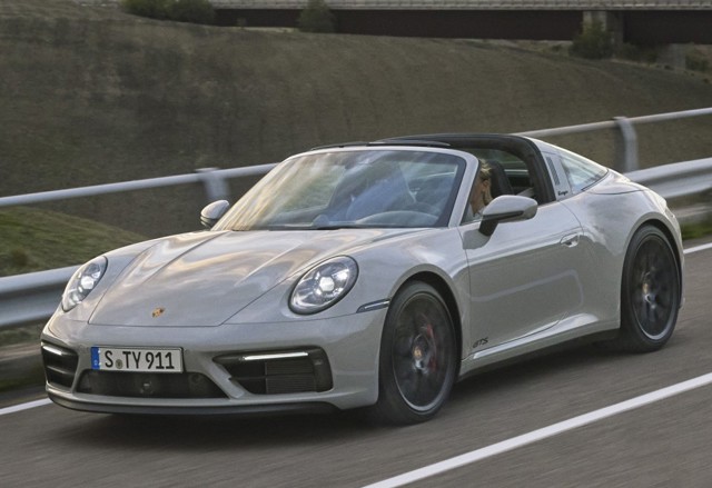 Porsche 911 Targa 4 Gts photo 30