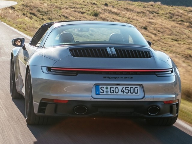 Porsche 911 Targa 4 Gts photo 32