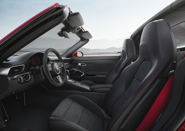 Porsche 911 Targa 4 Gts photo 50