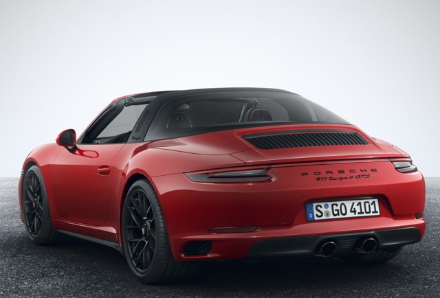 Porsche 911 Targa 4 Gts photo 22