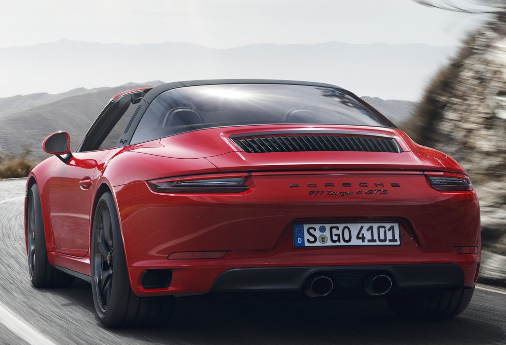 Porsche 911 Targa 4 Gts photo 26