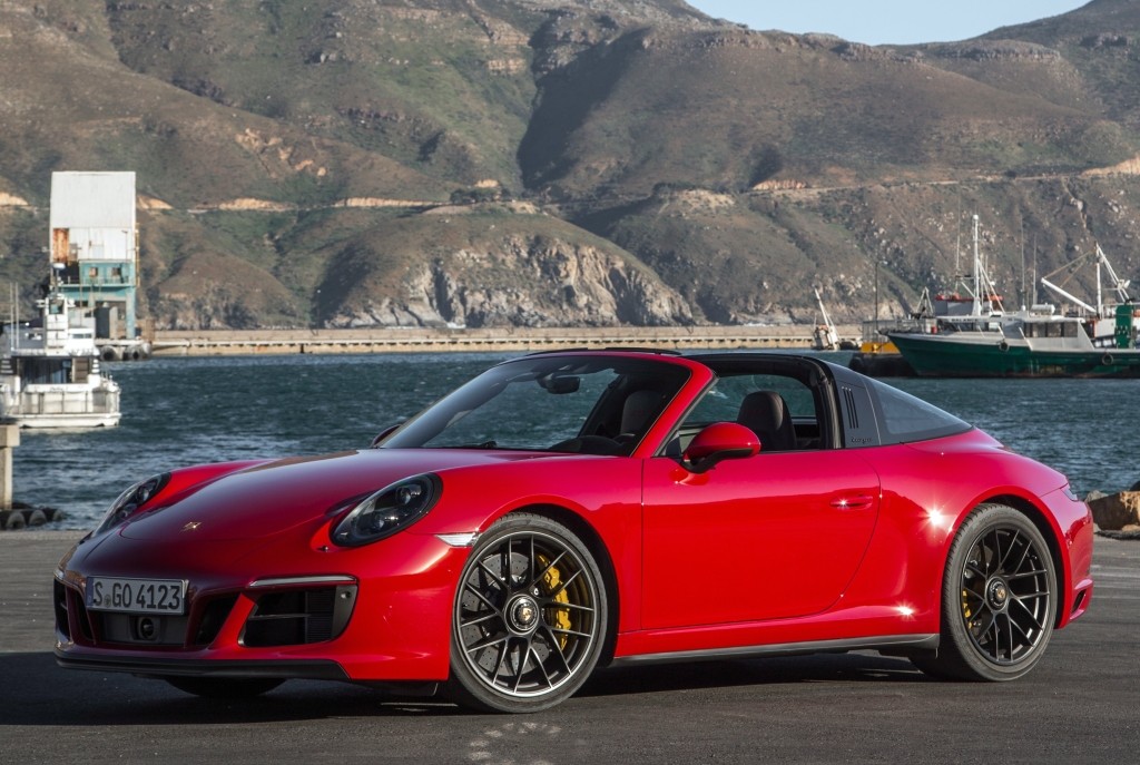 Porsche 911 Targa 4 Gts photo 27