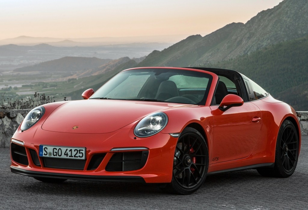 Porsche 911 Targa 4 Gts photo 30