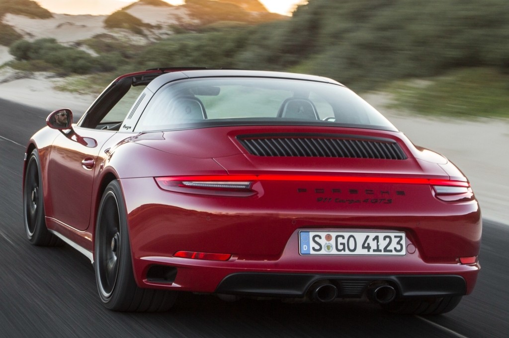 Porsche 911 Targa 4 Gts photo 33