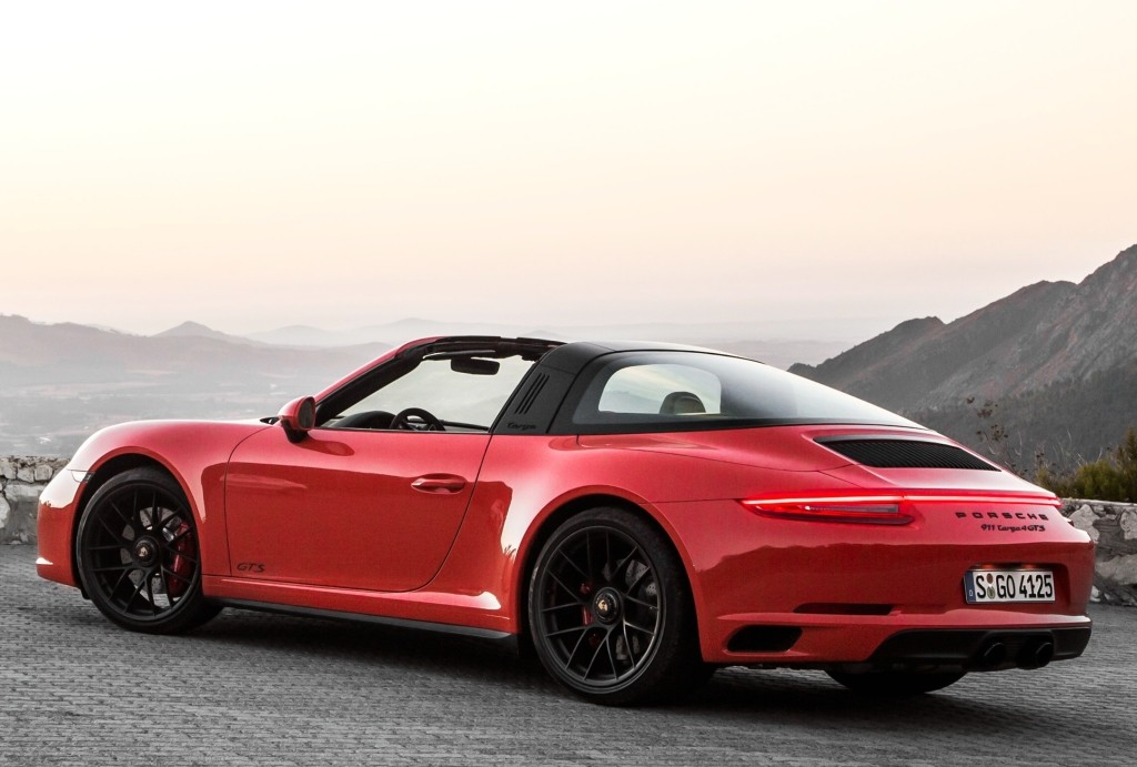 Porsche 911 Targa 4 Gts photo 34