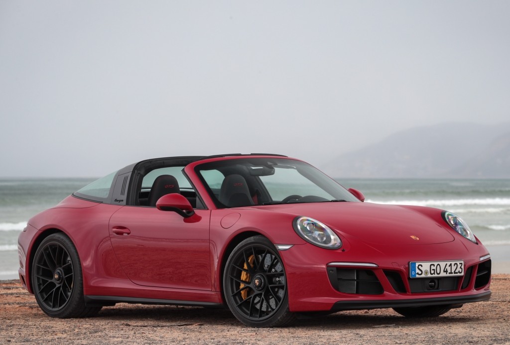 Porsche 911 Targa 4 Gts photo 36