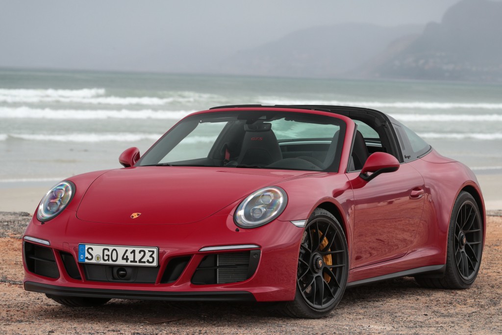 Porsche 911 Targa 4 Gts photo 37