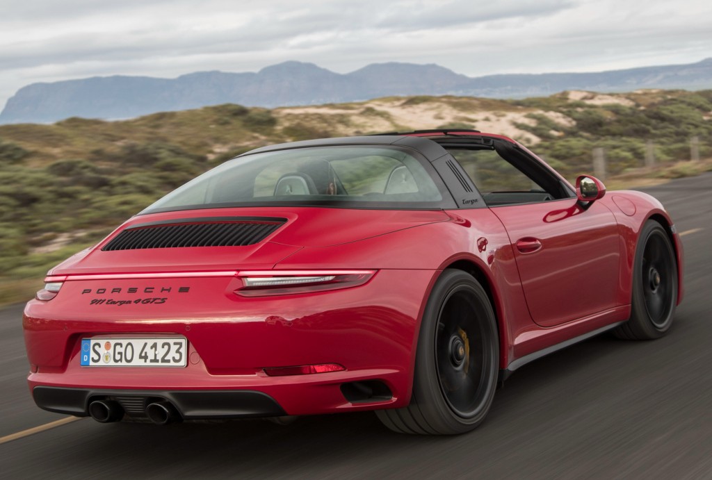 Porsche 911 Targa 4 Gts photo 39