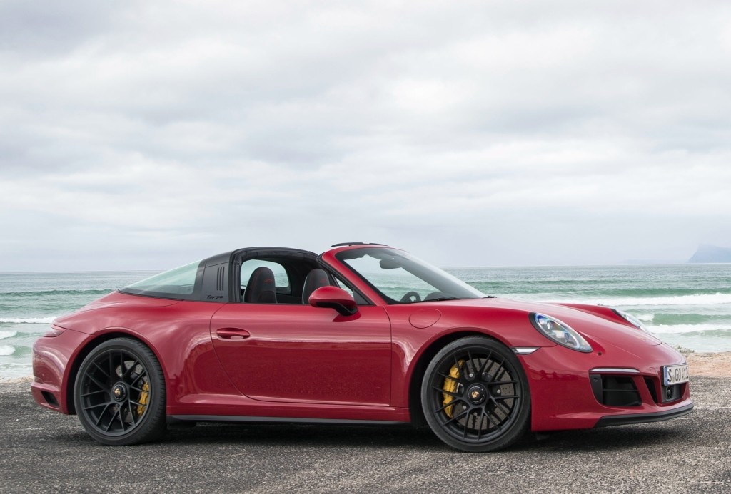 Porsche 911 Targa 4 Gts photo 43