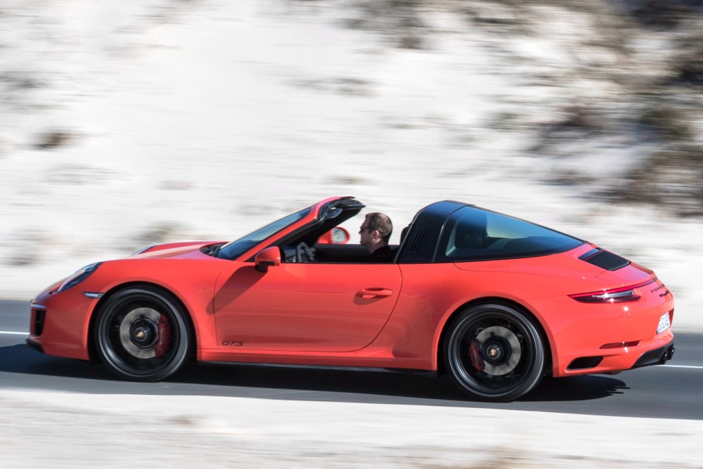 Porsche 911 Targa 4 Gts photo 44