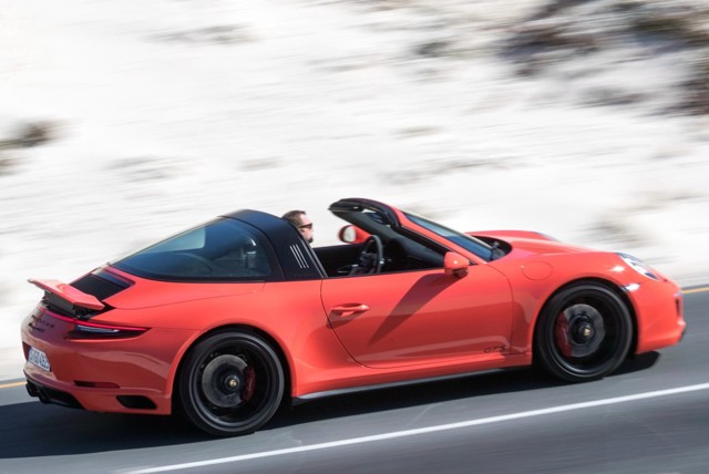Porsche 911 Targa 4 Gts photo 45