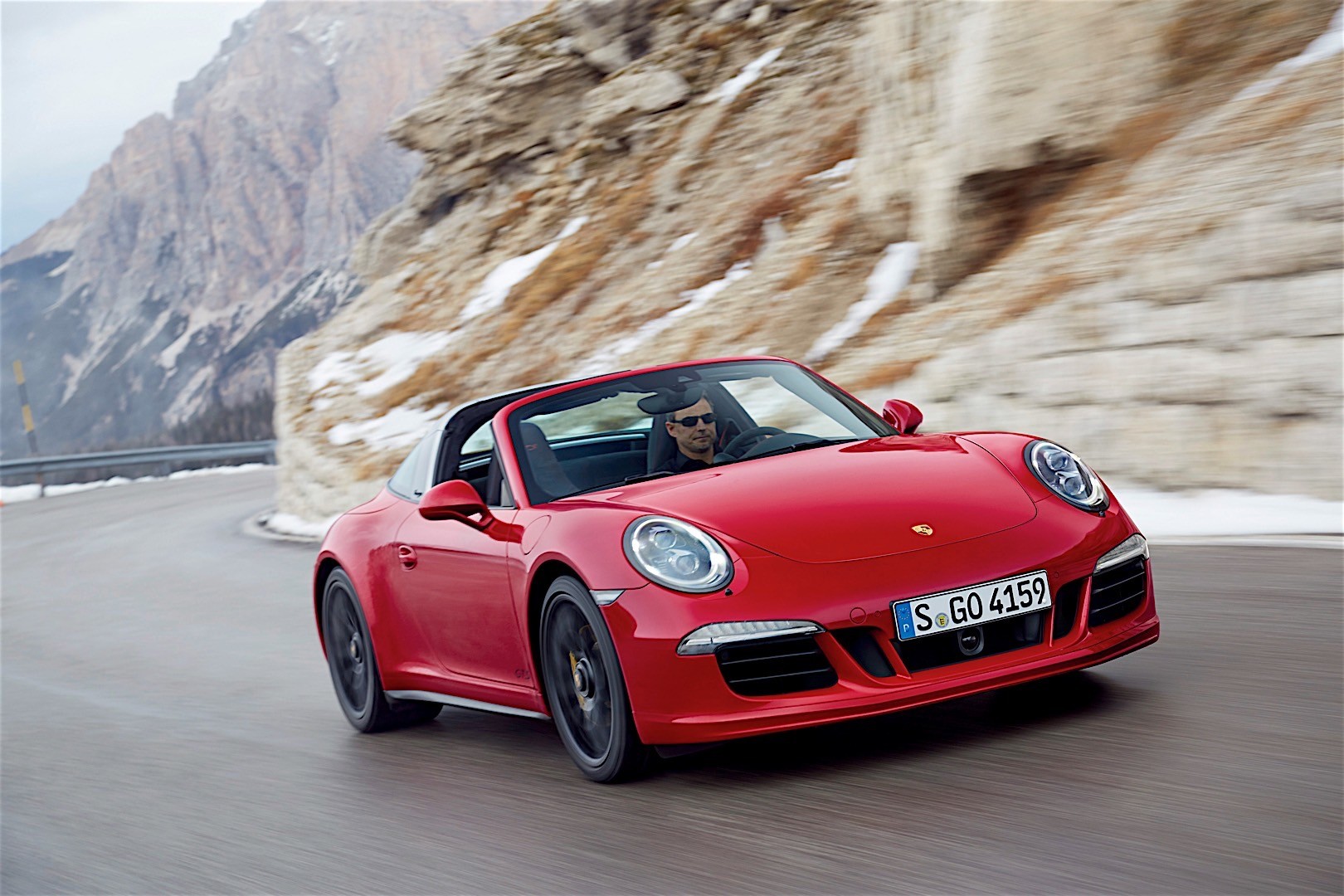 Porsche 911 Targa 4 Gts photo 7