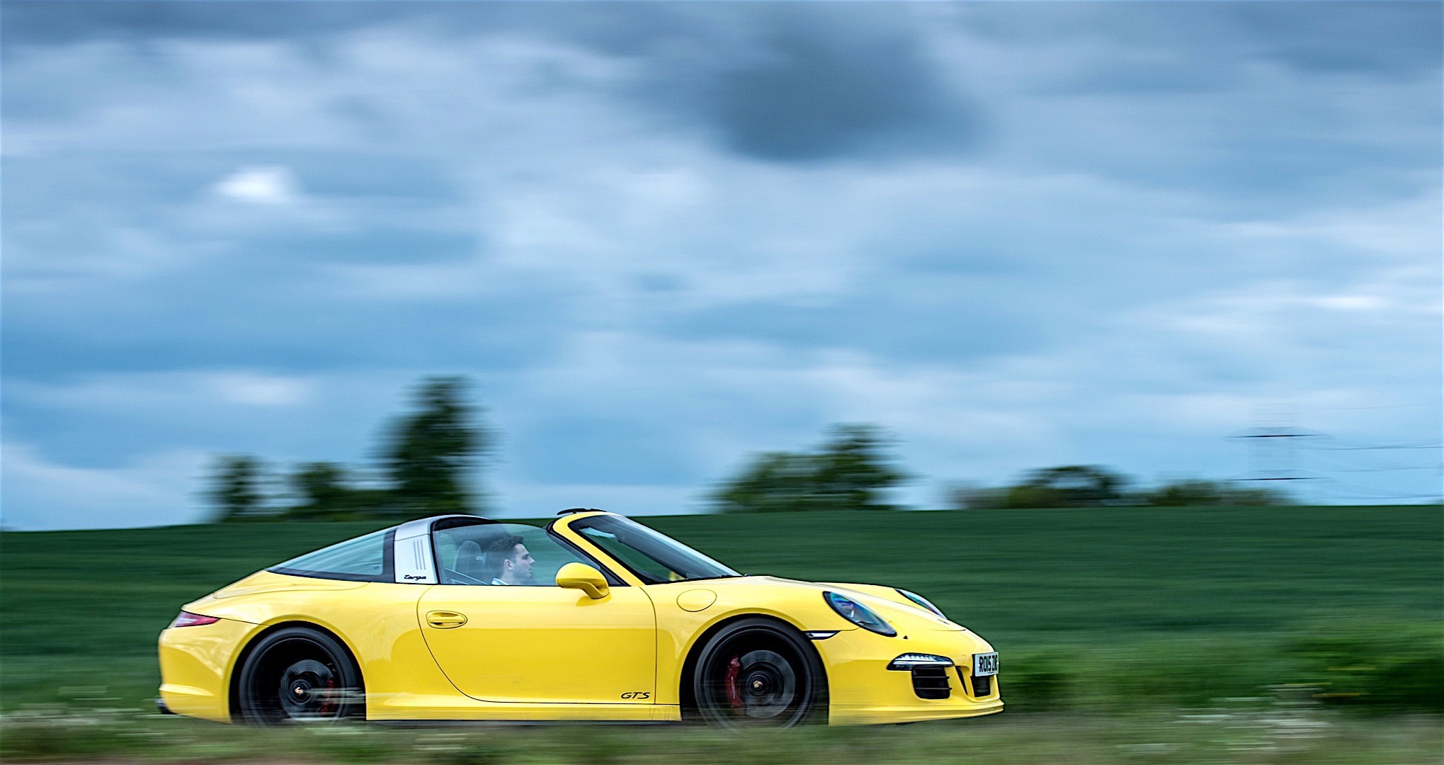 Porsche 911 Targa 4 Gts photo 15