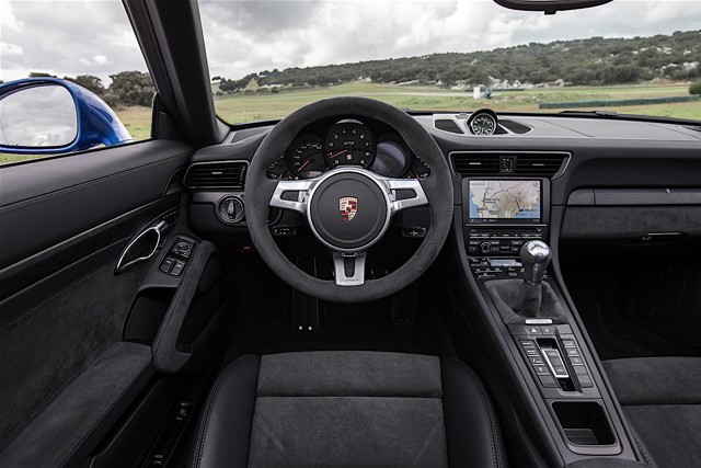 Porsche 911 Targa 4 Gts photo 48