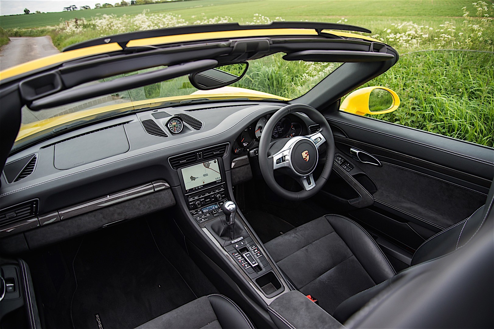 Porsche 911 Targa 4 Gts photo 49